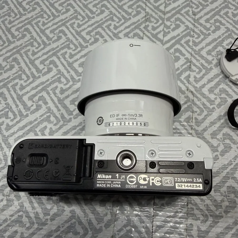 Nikon 1 J1 10.1MP White Camera Bundle - 10-30mm & 30-110mm VR Lenses SD Bag Case